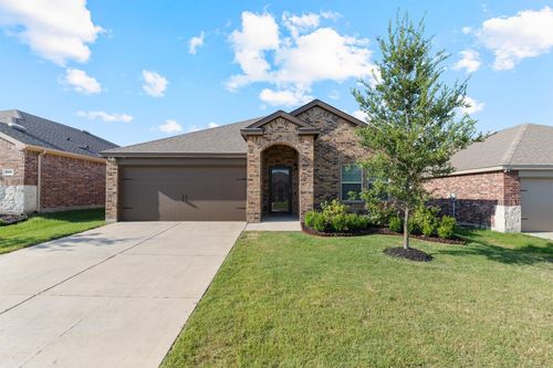 936 English Dr, Aubrey, TX, 76227-2699 | Card Image