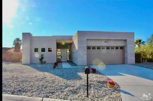 68271 Calle Cerrito, Desert Hot Springs, CA, 92240-6427 | Card Image