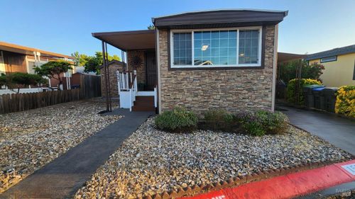 157 Zafra Dr, Fairfield, CA, 94533-2871 | Card Image