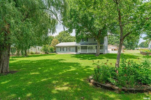 9 Illini Dr, Lincoln, IL, 62656-9129 | Card Image