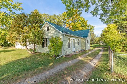 6316 Belmont Ave Ne, Belmont, MI, 49306-9701 | Card Image