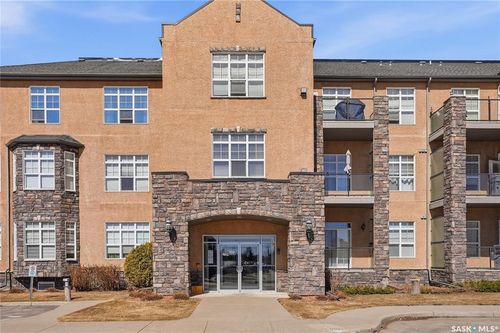 304-218 Heath Ave, Saskatoon, SK, S7S0A1 | Card Image