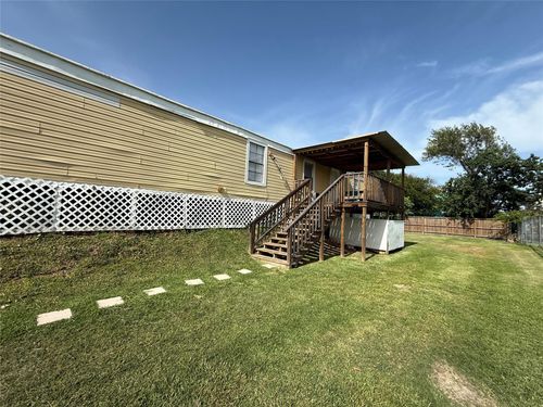811 6th St, San Leon, TX, 77539-2882 | Card Image