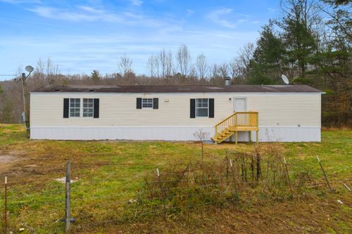 118 Delia Young Ln, Wartburg, TN, 37887-3947 | Card Image