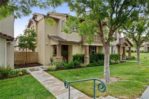 27451 Acacia Dr, Valencia, CA, 91354-1847 | Card Image