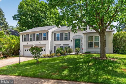 111 Environs Rd, STERLING, VA, 20165-5803 | Card Image