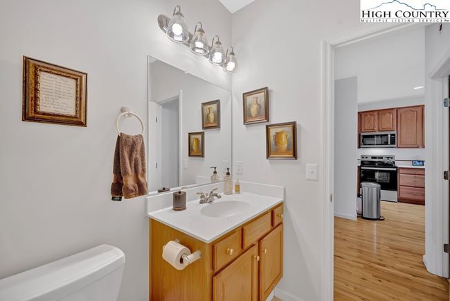201 - 164 Evergreen Springs Ct, Condo with 2 bedrooms, 3 bathrooms and null parking in Blowing Rock NC | Image 19