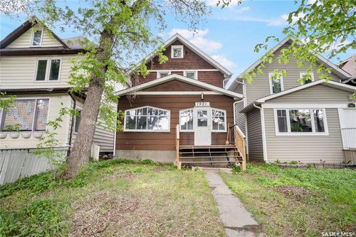 1921 Garnet Street, Regina, SK, S4T2Z5 | Card Image