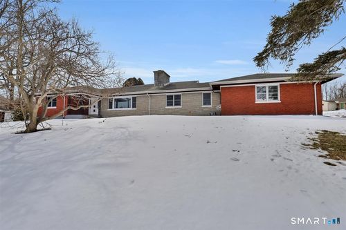 909 Randolph Rd, Middletown, CT, 06457-5258 | Card Image