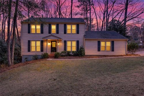 4266 Jones Bridge Cir, Peachtree Corners, GA, 30092-1001 | Card Image