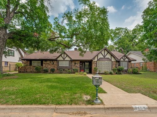 1404 Paisley Drive, Arlington, TX, 76015 | Card Image