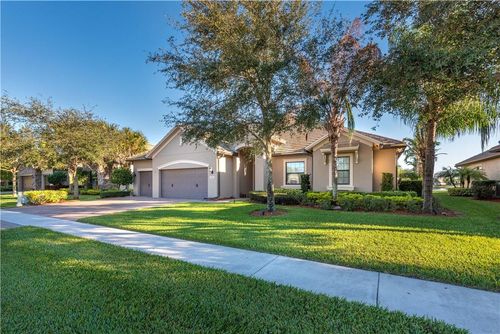 3425 Siena Cir, Wellington, FL, 33414-4399 | Card Image