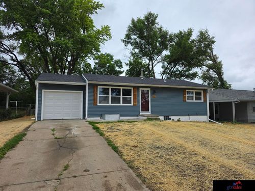 4522 Crown Point Ave, Omaha, NE, 68104-1448 | Card Image