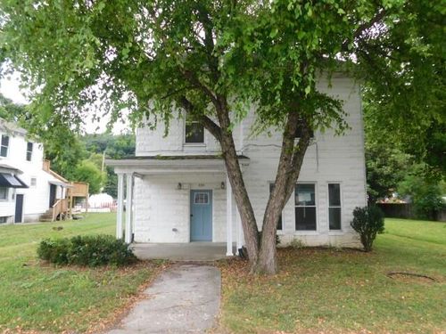 329 Holmes St, Frankfort, KY, 40601-2163 | Card Image