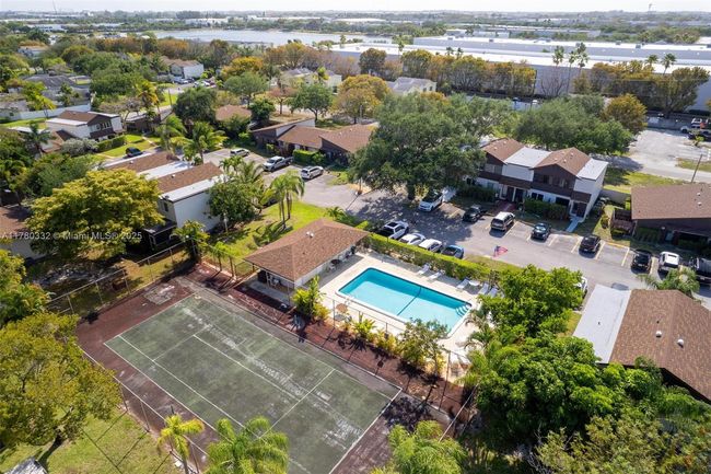 APT-33 - 3200 Nw 5 Th Ter, Townhouse with 2 bedrooms, 2 bathrooms and null parking in Pompano Beach FL | Image 26