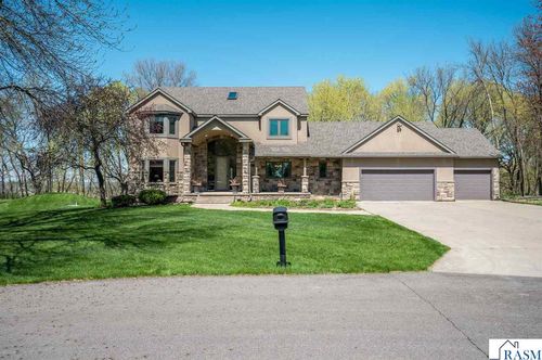 180 Joray Dr, Mankato, MN, 56001-8703 | Card Image