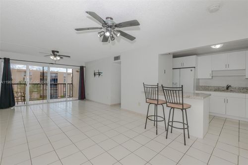 apt-402-9150 Fontainebleau Blvd, Miami, FL, 33172-4351 | Card Image