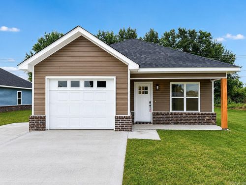 2700 Belair Dr S, Pine Bluff, AR, 71601-6841 | Card Image