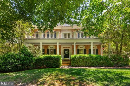 897 Chinquapin Rd, MCLEAN, VA, 22102-1039 | Card Image