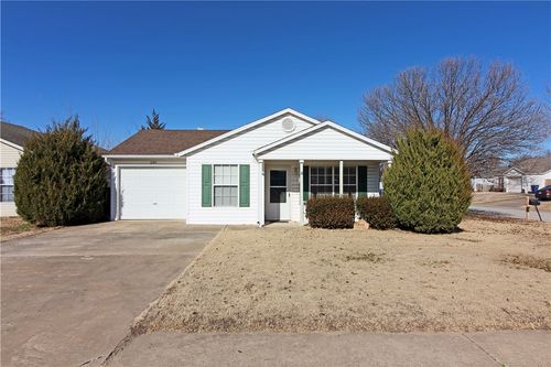 2515 Parkcrest Dr, Bentonville, AR, 72712-5345 | Card Image