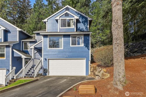 unit-107-1319 Nw Slate Ln, Silverdale, WA, 98383-9379 | Card Image