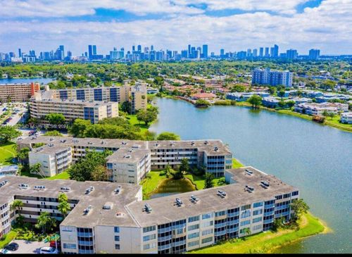 apt-600-1750 Ne 191st Street, North Miami Beach, FL, 33179 | Card Image
