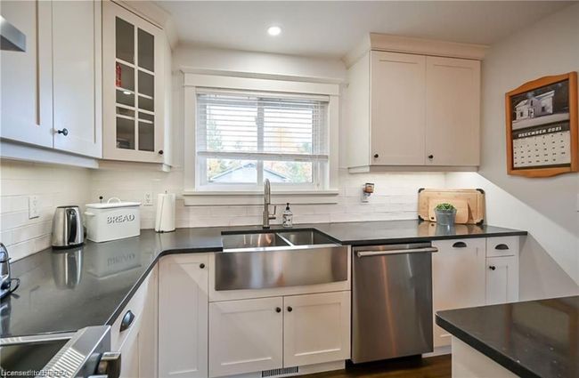 9 Kiwanis Ave, House other with 3 bedrooms, 3 bathrooms and 4 parking in Port Dover ON | Image 8