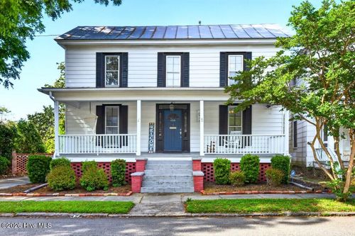 616 New St, New Bern, NC, 28560-4822 | Card Image