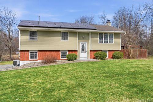 227 Lakeside Rd, Newburgh, NY, 12550-5757 | Card Image
