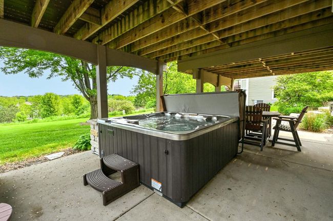 W226N3550 Wethersfield Road, House other with 5 bedrooms, 3 bathrooms and null parking in Pewaukee WI | Image 41