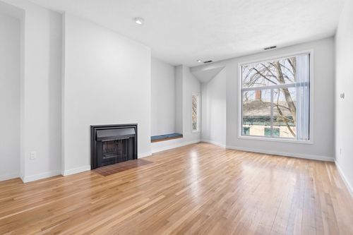 2-581 Mount Auburn St, Cambridge, MA, 02138-4610 | Card Image