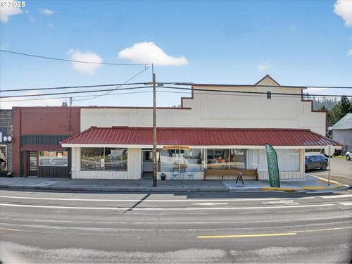 202 E 1st St, Wallowa, OR, 97885-8546 | Card Image