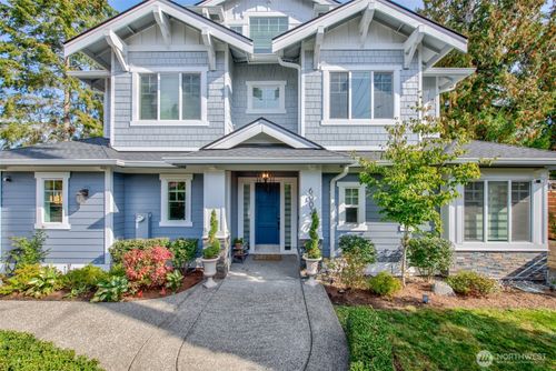 6002 156th Ave Ne, Redmond, WA, 98052-4830 | Card Image