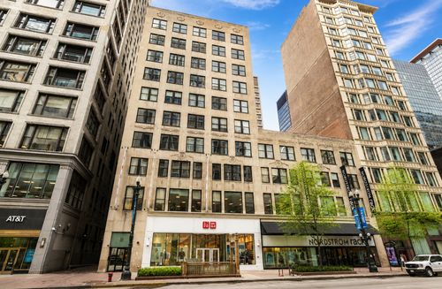 1013-20 N State St, Chicago, IL, 60602-4082 | Card Image