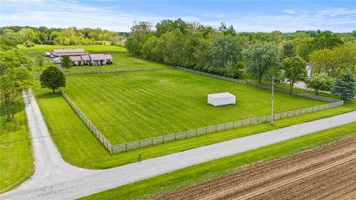 4222 Ramsey Ln, Springfield, OH, 45502-9002 | Card Image