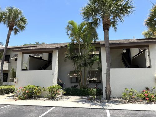 82-5216 Willow Links, SARASOTA, FL, 34235-2011 | Card Image