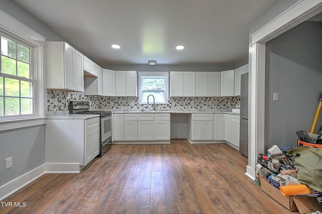 21209 Lime Hill Rd, House other with 4 bedrooms, 2 bathrooms and null parking in Bristol VA | Image 49