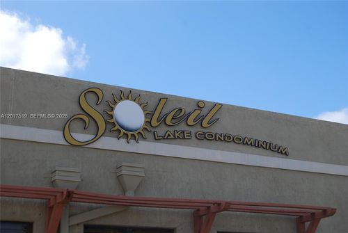 203-680 Nw 114th Ave, Sweetwater, FL, 33172-4718 | Card Image