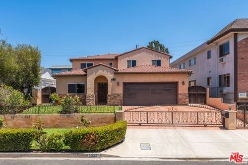3332 Tilden Ave, Los Angeles, CA, 90034-3033 | Card Image