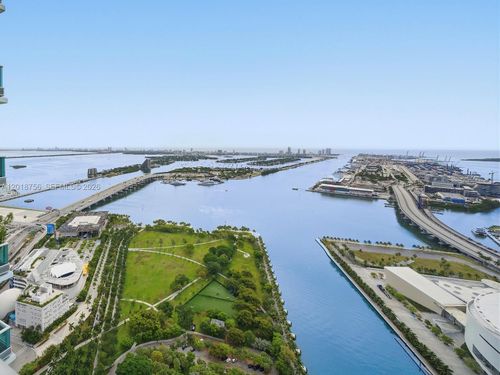 5602-900 Biscayne Blvd, Miami, FL, 33132-1577 | Card Image