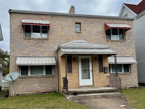 211 Mcgraw Ave, Grafton, WV, 26354-1609 | Card Image