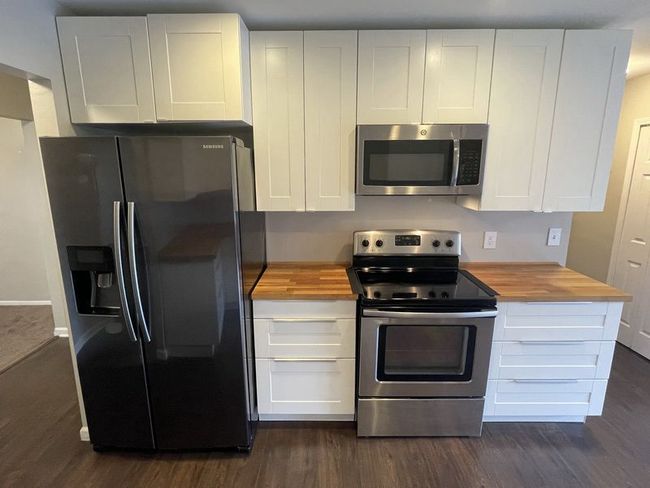 4924 Broomfield Ct, House other with 3 bedrooms, 3 bathrooms and null parking in West Bloomfield MI | Image 4