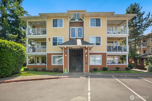 f105-503 225th Ln Ne, Sammamish, WA, 98074-7173 | Card Image