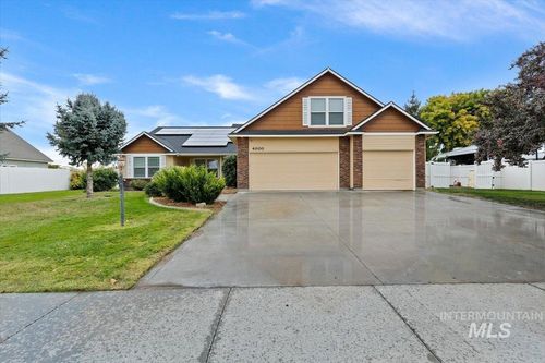 4000 E Chesapeake Dr, Nampa, ID, 83686-8073 | Card Image
