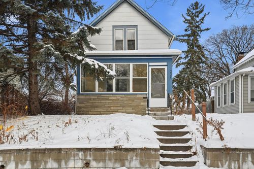 237 Page St E, Saint Paul, MN, 55107-3027 | Card Image