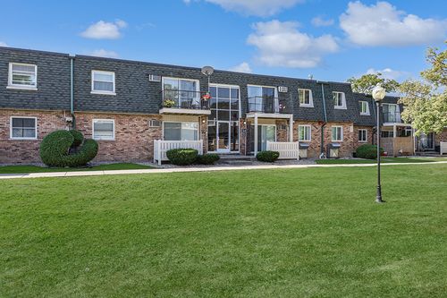 apt-109-9954 S 84th Ter, Palos Hills, IL, 60465-1220 | Card Image