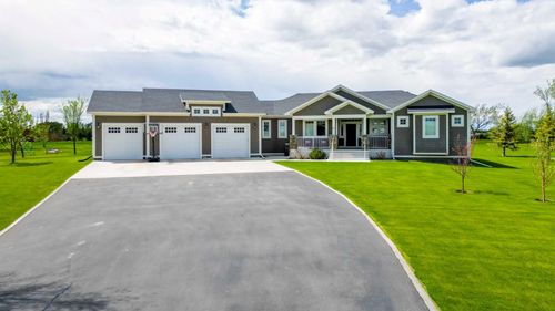 72 Cobblestone Lane, Raymond, AB, T0K2S0 | Card Image