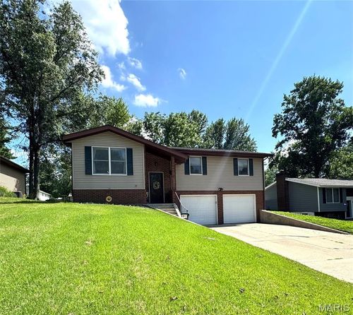145 Lake Vista Dr, Carlyle, IL, 62231-2301 | Card Image