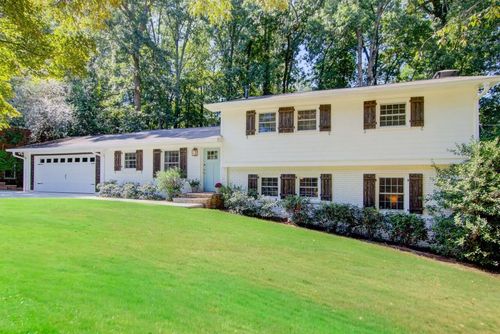 1595 Chateau Dr, Dunwoody, GA, 30338-6061 | Card Image