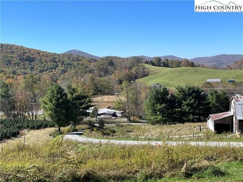 3 Elk Hill Road, Banner Elk, NC, 28604 | Card Image